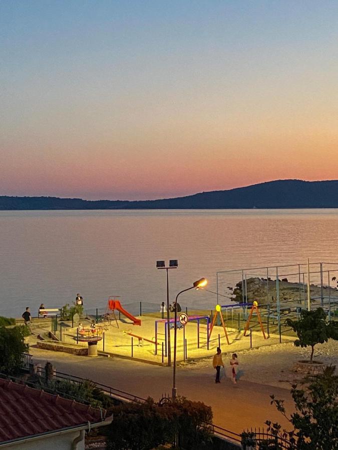 Apartman Luka Šibenik Exterior foto